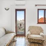 In With Wifi Apartment *