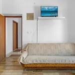 Daire Lovely In With House Sea View