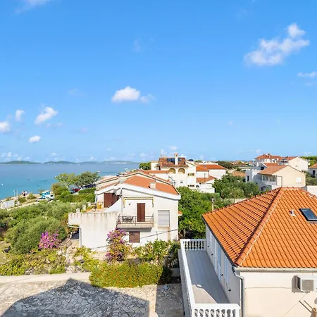Lovely In With House Sea View Apartamento Šibenik